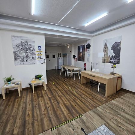 Albergue Turistico La Peregrina Oviedo Eksteriør billede
