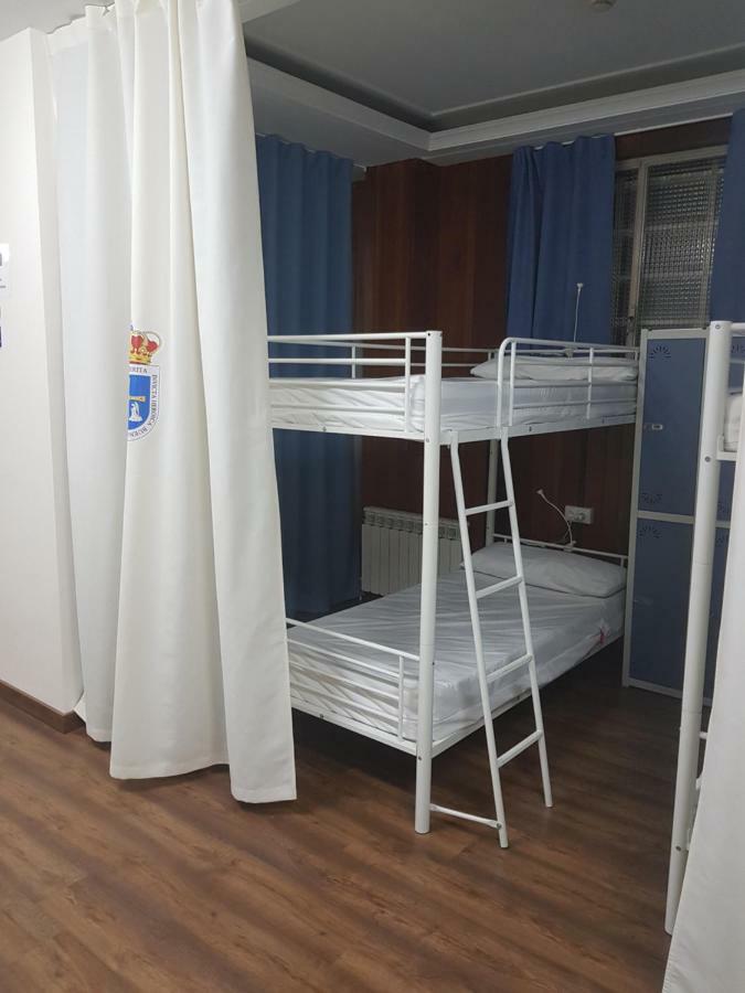 Albergue Turistico La Peregrina Oviedo Eksteriør billede